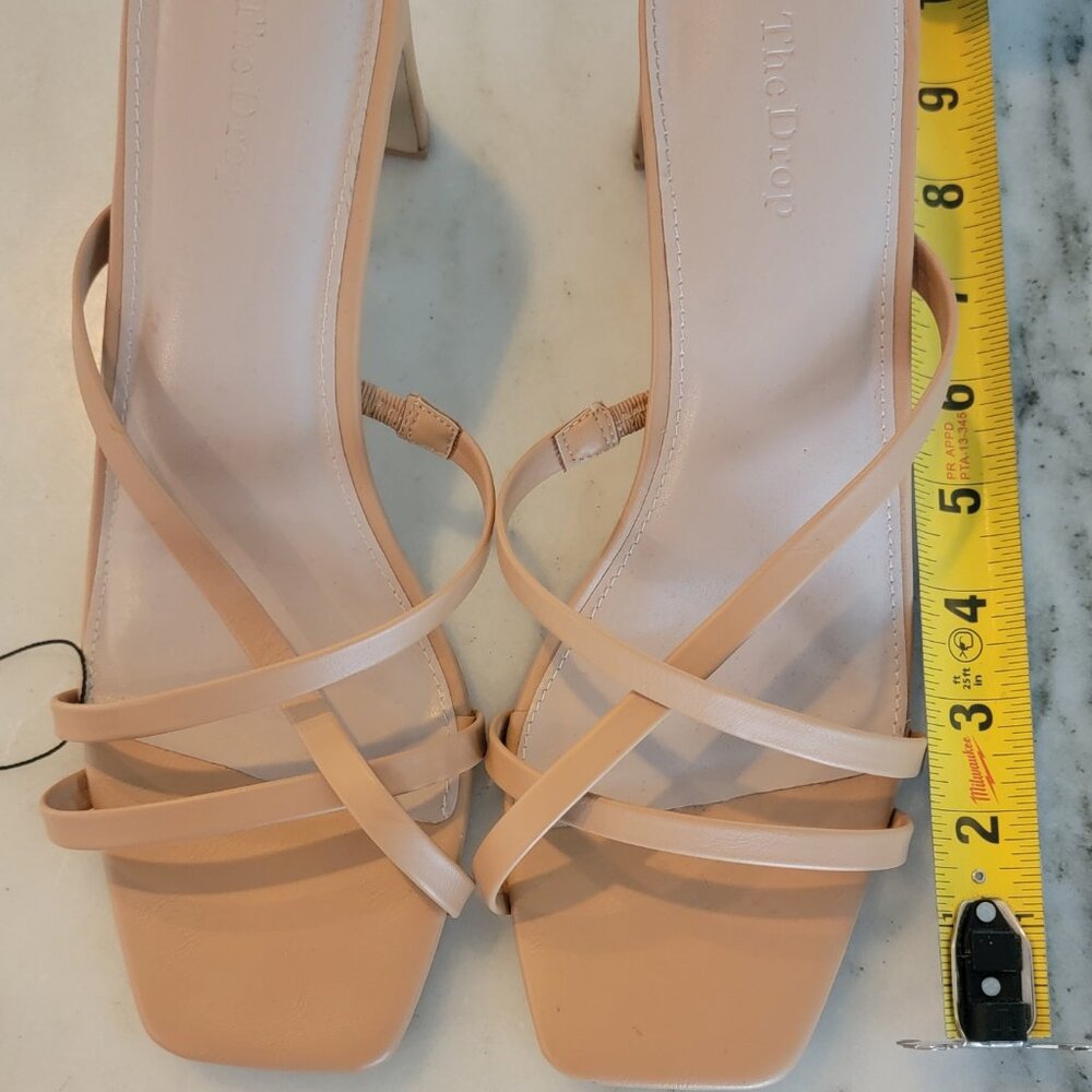 The Drop Strappy Sandals - tan, beige caramel shade. Size 9 NWOT